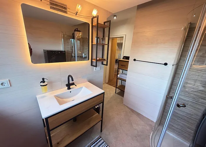 Einliegerwohnung In Einer Traumvilla Lejlighed *