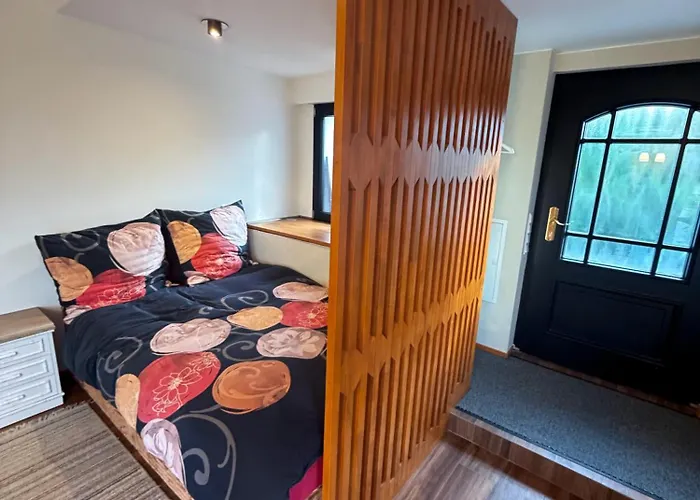 Einliegerwohnung In Einer Traumvilla Lejlighed Bergisch Gladbach